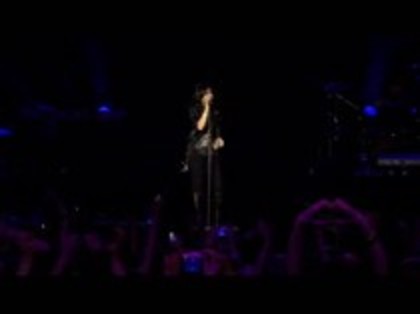 Demi - Lovato - Dont - Forget - Live - At - Wembley - Arena (977)