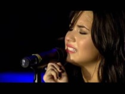 Demi - Lovato - Dont - Forget - Live - At - Wembley - Arena (1001)