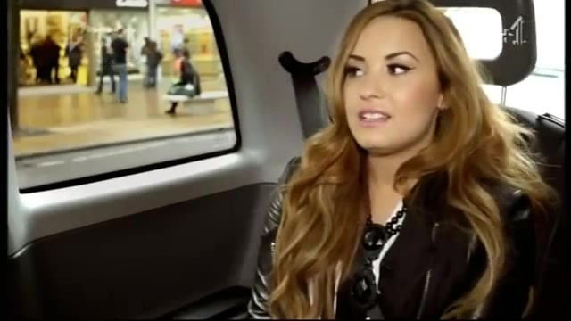 Interview KOKO POP (565) - Demi - KOKO POP Interview Part oo1