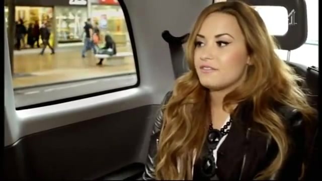 Interview KOKO POP (586) - Demi - KOKO POP Interview Part oo1