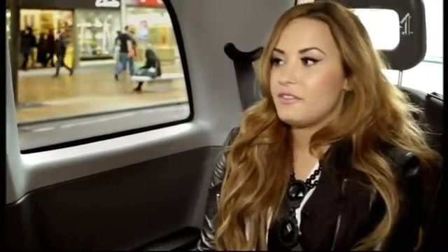 Interview KOKO POP (588) - Demi - KOKO POP Interview Part oo1