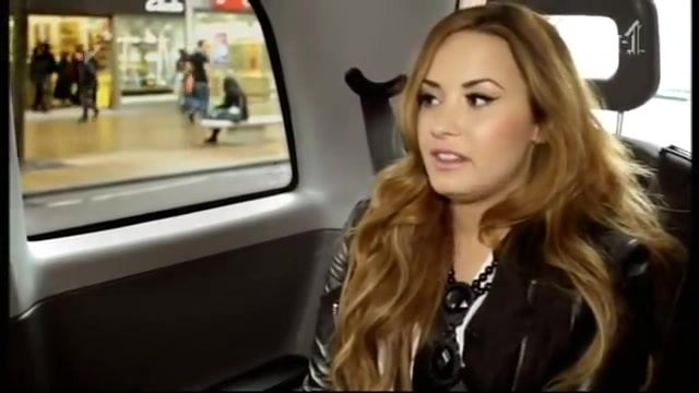 Interview KOKO POP (592) - Demi - KOKO POP Interview Part oo1