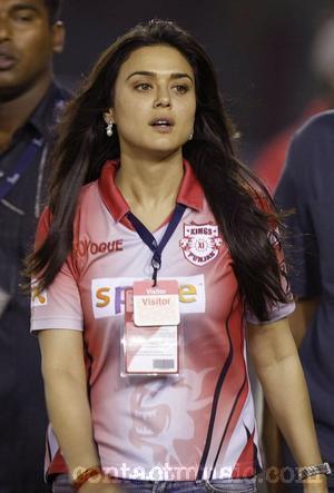  - Preity Zinta 01