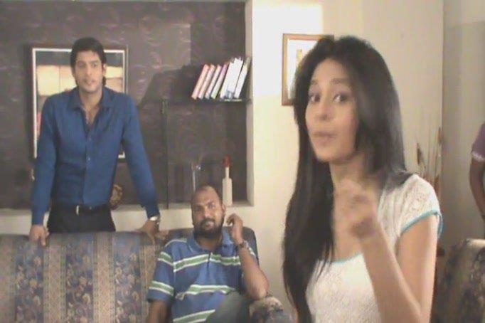 57943_156817807668963_143894655627945_523587_2658476_n - jennifer winget 2
