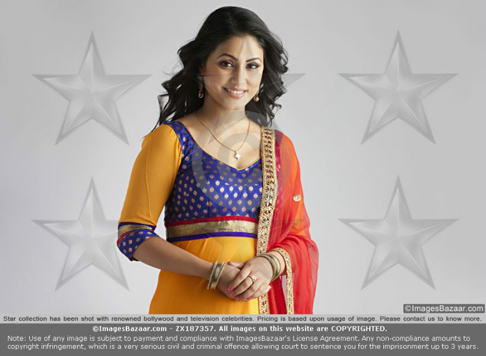 ZX187357 - HINA KHAN-2012