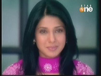 19Aug_22 - jennifer winget 2