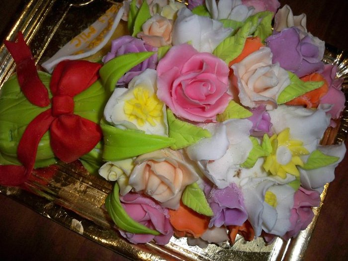 Iulia\'s birthday cake