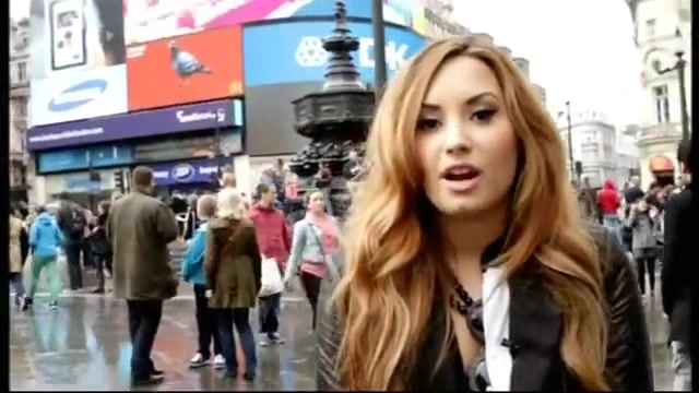 Interview KOKO POP (4939) - Demi - KOKO POP Interview Part oo9