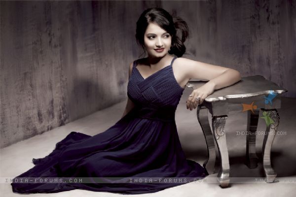 192938-giaa-manek-on-marinating-films-calendar-2012 - Marinating Films Calendar 2012