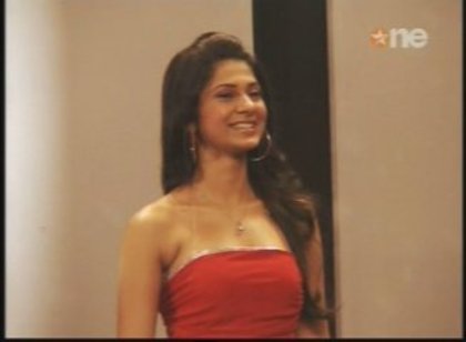 255727_207374412634625_195657407139659_541401_5086376_n - Jenifer Winget