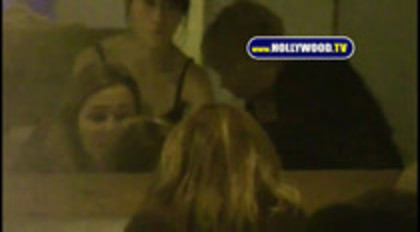 Demilush And Miley Spotted Having Dinner Together At Gindi Thai (28)