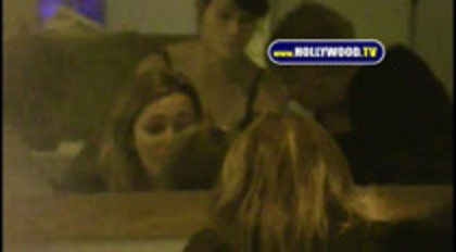 Demilush And Miley Spotted Having Dinner Together At Gindi Thai (29)
