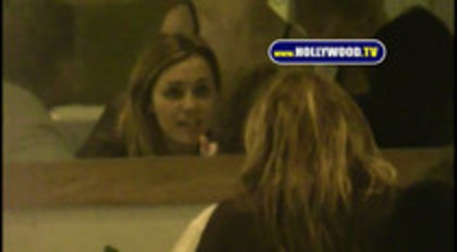 Demilush And Miley Spotted Having Dinner Together At Gindi Thai (31) - Demilush And Miley Spotted Having Dinner Together At Gindi Thai Part oo1