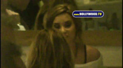 Demilush And Miley Spotted Having Dinner Together At Gindi Thai (17) Demilush And Miley Spotted Having Dinner Together At Gindi Thai (17)