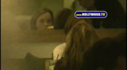 Demilush And Miley Spotted Having Dinner Together At Gindi Thai (496) Demilush And Miley Spotted Having Dinner Together At Gindi Thai (496)