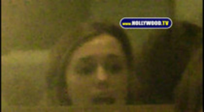 Demilush And Miley Spotted Having Dinner Together At Gindi Thai (507) Demilush And Miley Spotted Having Dinner Together At Gindi Thai (507)