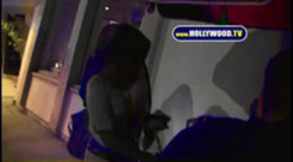 Demilush And Miley Spotted Having Dinner Together At Gindi Thai (528) Demilush And Miley Spotted Having Dinner Together At Gindi Thai (528)