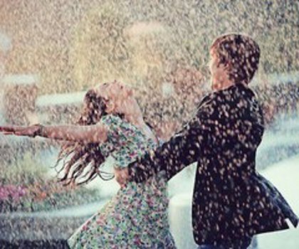 Si ploua , ploua , ploua peste inima mea , un rau de lacrimi ramane in urma ta..