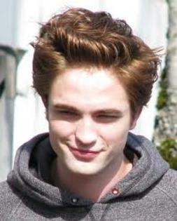 9 - Eduard Cullen - Robert Pattinson