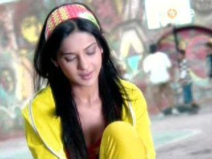 401524_287117828002781_114833878564511_799728_2089349700_n - jennifer winget 2