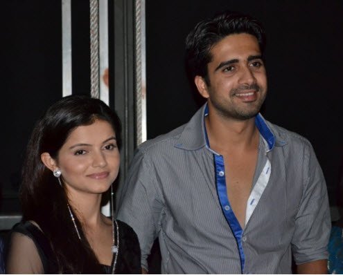 29189825841971750935910 - Rubina and Avinash