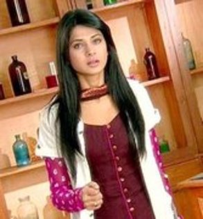 69100110_STWGAXN - jennifer winget 3