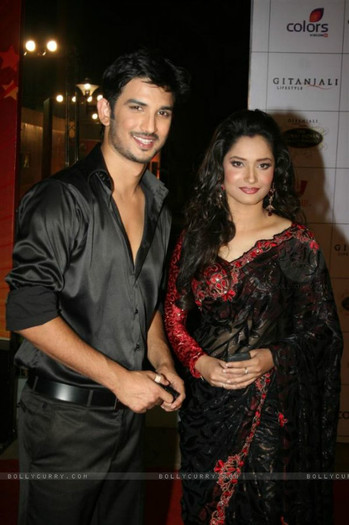 121623-ankita-and-sushant-at-global-indian-film-and-television-awards - x-Sushant Singh Rajput and Ankita Lokhande -x
