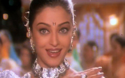10jun_aishwarya-rai-best-dances10 - Pentru cei care vor sa-si cumpere filme bollywood in romana