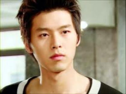 7 Hyun Bin