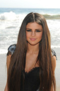 53927786_YIWZCHH2 - aaa-poze selena gomez-aaa