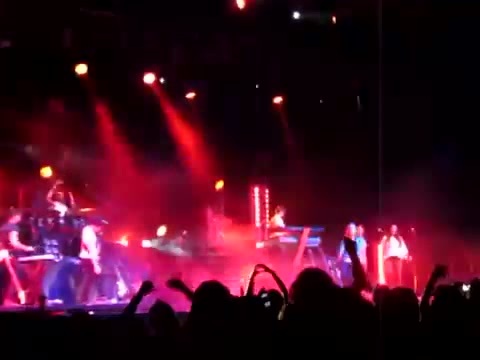 Demi Give Your Heart A Break In Panama (3)