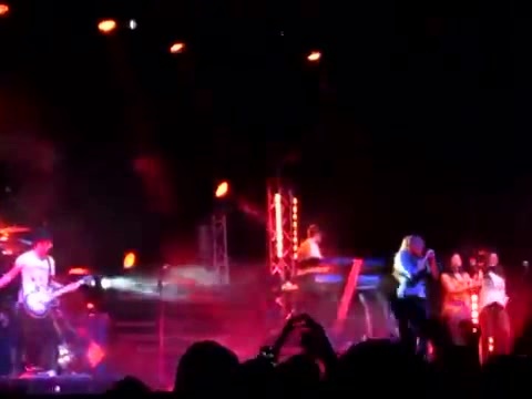 Demi Give Your Heart A Break In Panama (36)