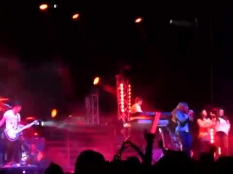 Demi Give Your Heart A Break In Panama (40)