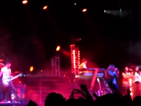 Demi Give Your Heart A Break In Panama (44)
