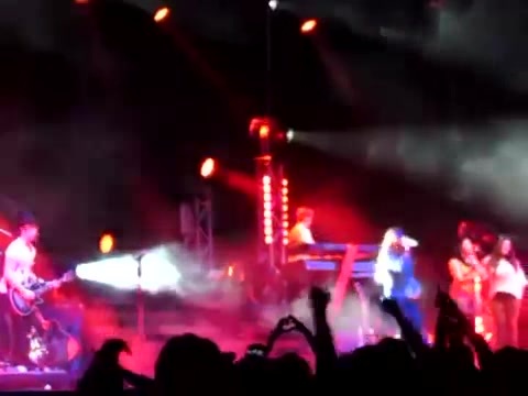 Demi Give Your Heart A Break In Panama (58)