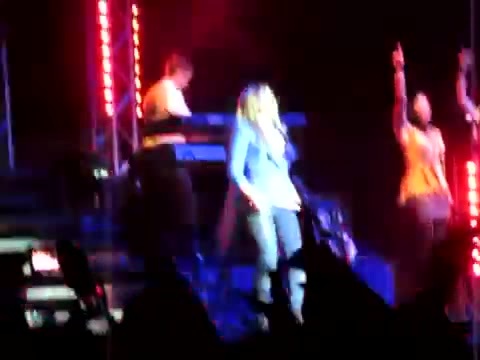 Demi Give Your Heart A Break In Panama (213) - Demi - Singing Give Your Heart A Break Live In Panama City