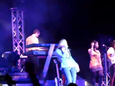 Demi Give Your Heart A Break In Panama (243) - Demi - Singing Give Your Heart A Break Live In Panama City