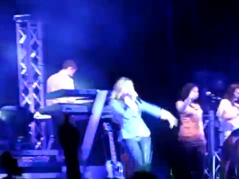 Demi Give Your Heart A Break In Panama (246) - Demi - Singing Give Your Heart A Break Live In Panama City