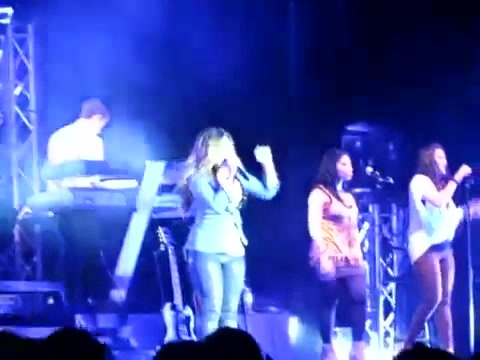 Demi Give Your Heart A Break In Panama (256) Demi Give Your Heart A Break In Panama (256)