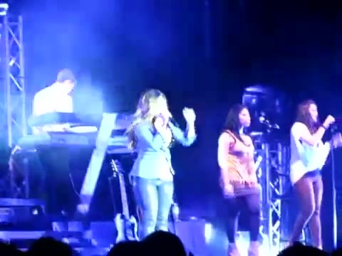 Demi Give Your Heart A Break In Panama (257) Demi Give Your Heart A Break In Panama (257)