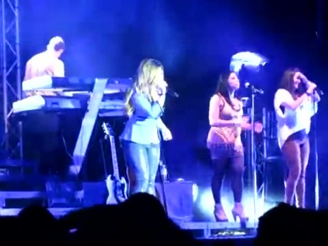 Demi Give Your Heart A Break In Panama (278) Demi Give Your Heart A Break In Panama (278)