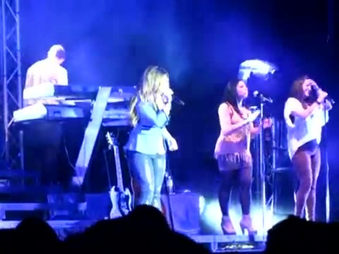 Demi Give Your Heart A Break In Panama (281) Demi Give Your Heart A Break In Panama (281)