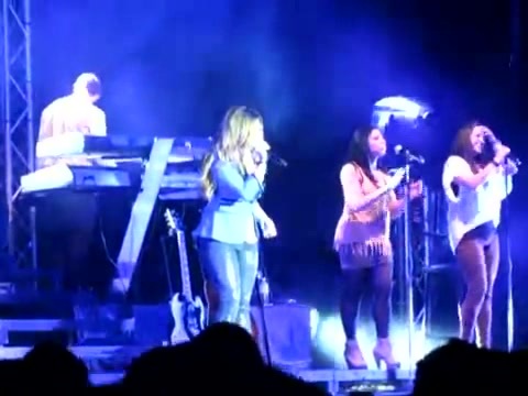 Demi Give Your Heart A Break In Panama (282) Demi Give Your Heart A Break In Panama (282)