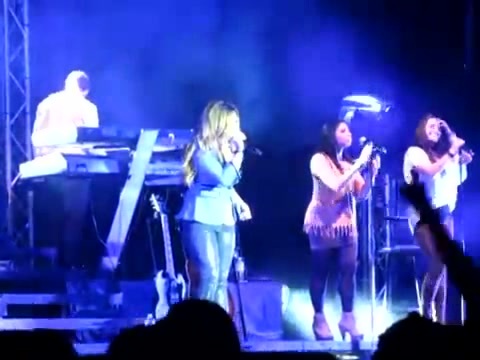 Demi Give Your Heart A Break In Panama (286) Demi Give Your Heart A Break In Panama (286)