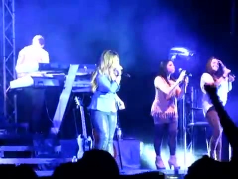 Demi Give Your Heart A Break In Panama (287) Demi Give Your Heart A Break In Panama (287)