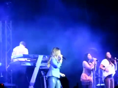 Demi Give Your Heart A Break In Panama (310) Demi Give Your Heart A Break In Panama (310)