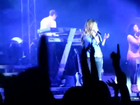 Demi Give Your Heart A Break In Panama (340) Demi Give Your Heart A Break In Panama (340)