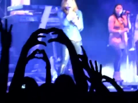 Demi Give Your Heart A Break In Panama (501)