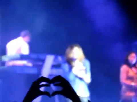 Demi Give Your Heart A Break In Panama (518) - Demi - Singing Give Your Heart A Break Live In Panama City Part oo1