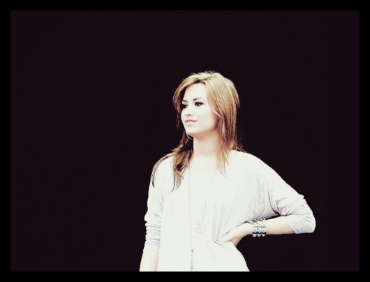 Promiti sa nu ma violezi in somn? - 7_I am not who do you think i am